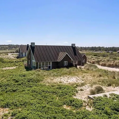 Semesterbostad Bl1357-blokhus-ved-stranden-2 *